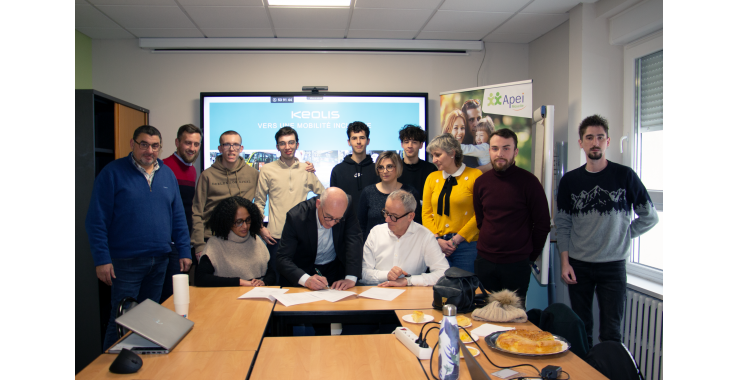 L’Apei Moselle et KEOLIS THIONVILLE-FENSCH ont signé une convention de partenariat pour une mobilité inclusive